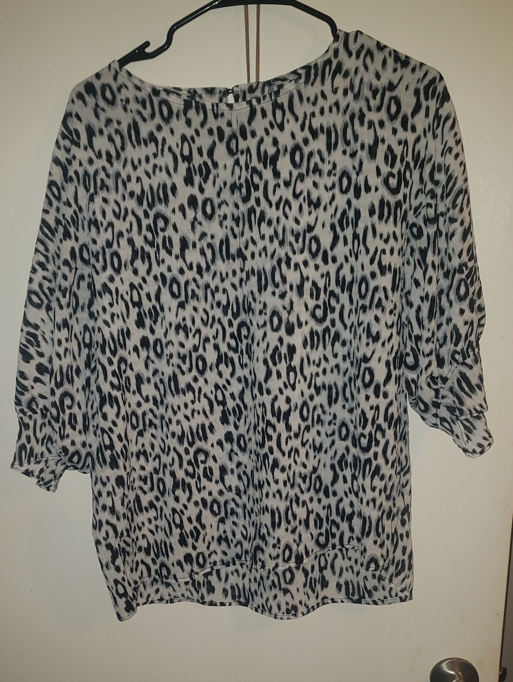 Leopard-Print Relaxed Blouse in Black & Cream